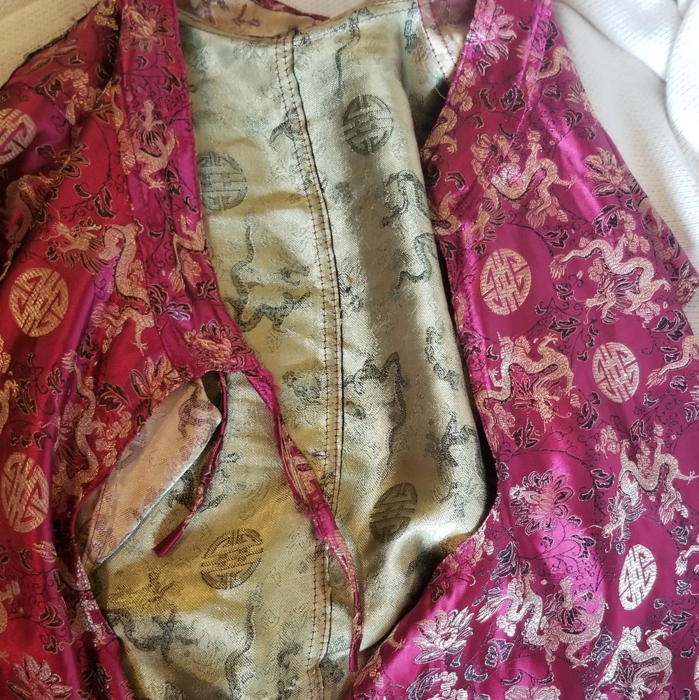 Vintage dragon top